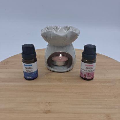 מארז לילי - 2 שמנים ארומטיים 10 מ"ל + מבער מעוצב